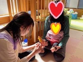 足形を取る写真5