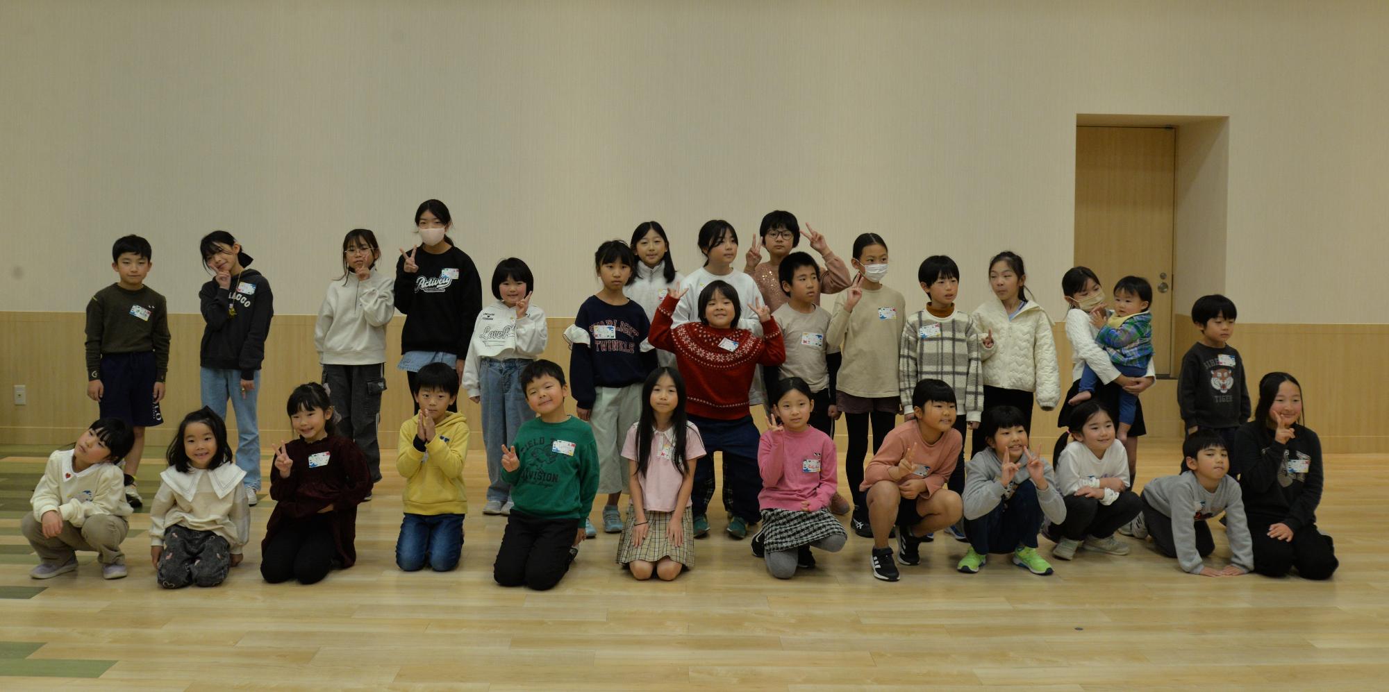 全天候型こどものあそびばワークショップ集合写真