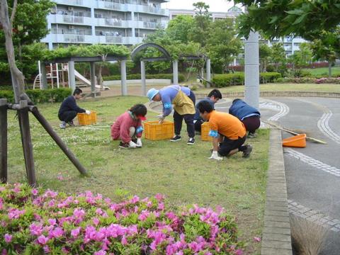 市民グループによる公園管理風景