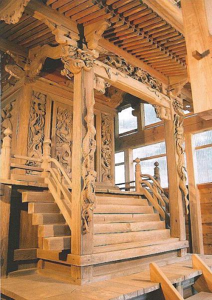 （写真）折立熊野神社本殿