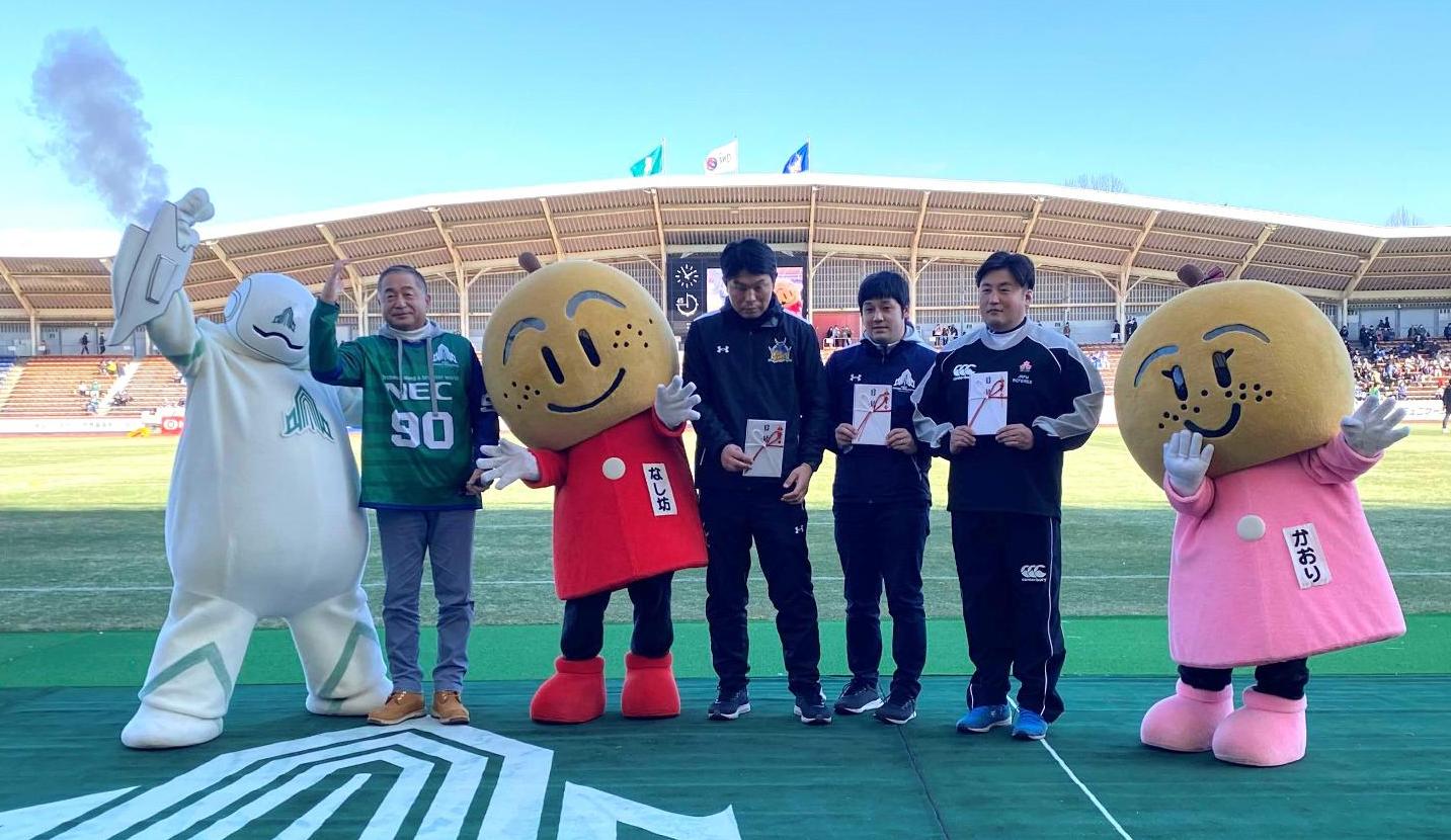 NECグリーンロケッツ東葛試合前セレモニー集合写真