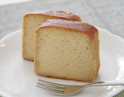 白井梨ブランデーケーキの写真