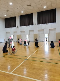フラフープを利用した体操
