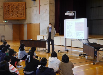 社会科特別授業の様子