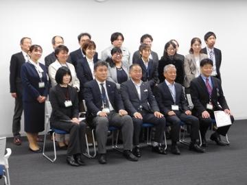 永年勤続表彰での記念撮影